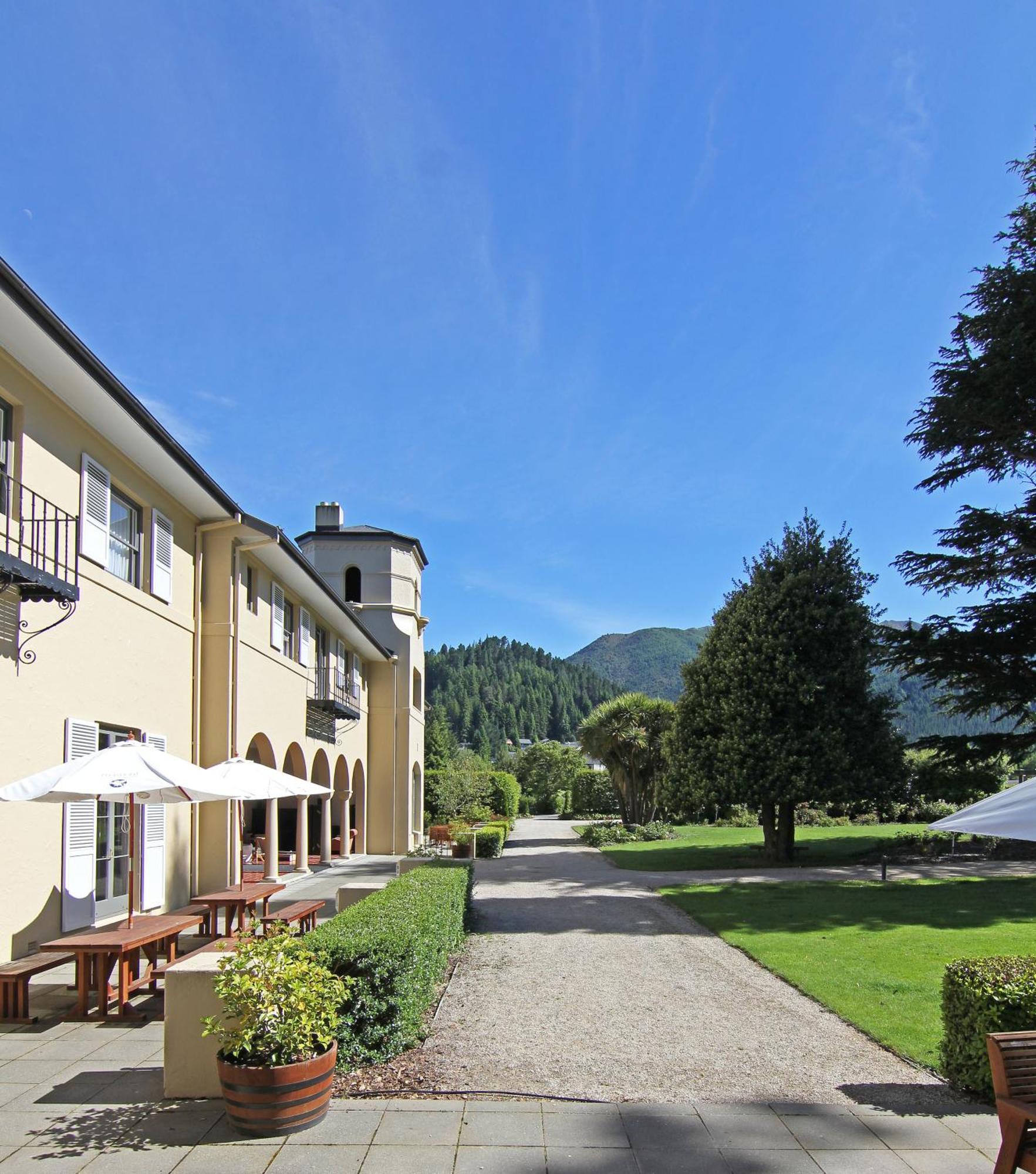 Edit Hanmer Springs Exterior foto